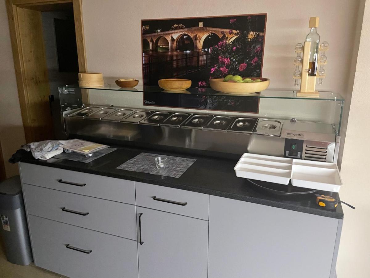 Josanica Bed&Breakfast Konjic Eksteriør bilde